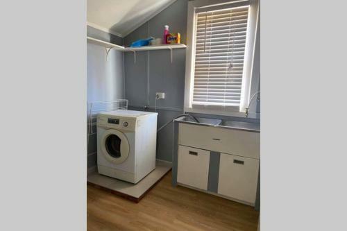 A1 Sea Lake Silo Home With A View (Pet Friendly)