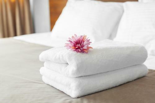 Bright&spacious Home With Hotel Grade Cleanliness.