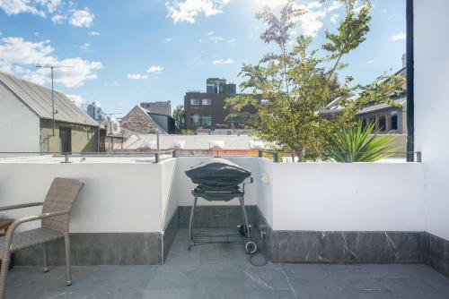 Chic East Sydney Pad