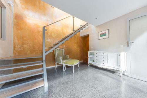 Chic East Sydney Pad