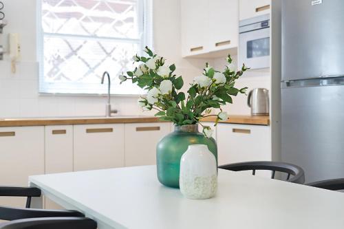 Charming Parkside Apartment In Quiet Area