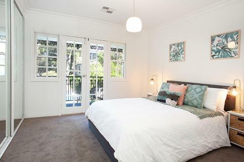The Renwick - Hosted By: L'abode Accommodation