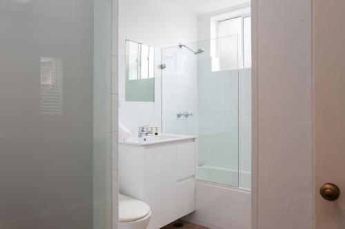 Tasteful Apartment With Balcony In Cammeray