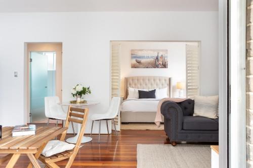 Tasteful Apartment With Balcony In Cammeray