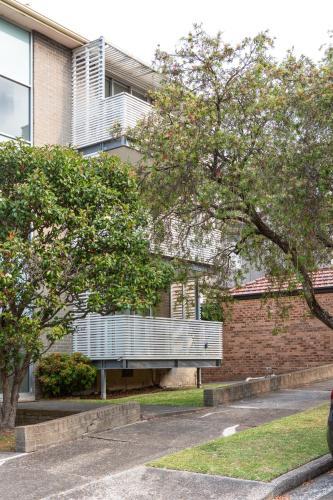 Tasteful Apartment With Balcony In Cammeray