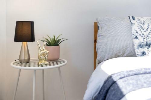 Apartamento A Bright & Comfy Beach Studio, 5min Walk To Bondi Beach