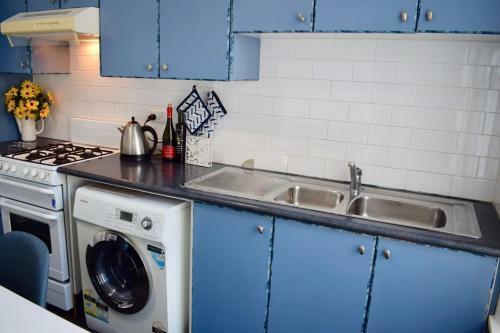 Comfortable Apartment In Trendy Haberfield Via 2