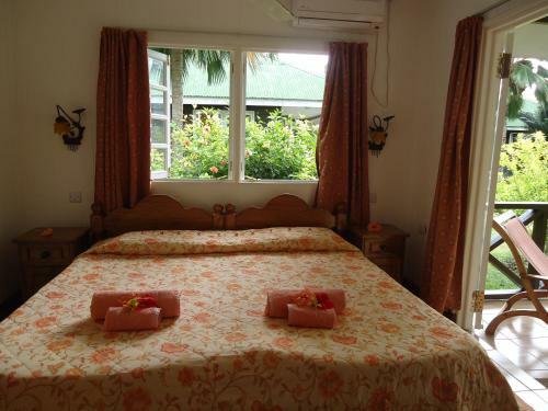 Hostal Chez Michellin Pensions Residence