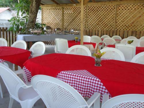 Hostal Chez Michellin Pensions Residence