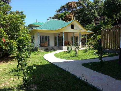 Bed & Breakfast Zanboza Guesthouse Self Catering