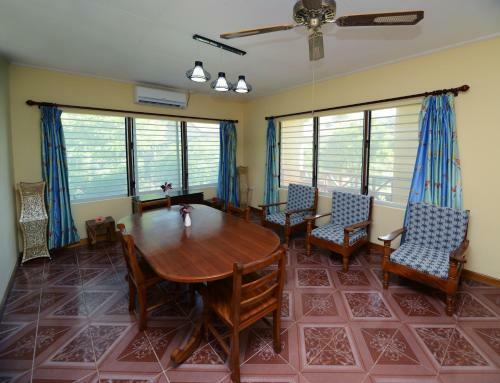 Le Relax Self Catering Apartment