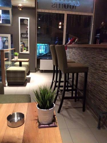 4 Rooms Apartments