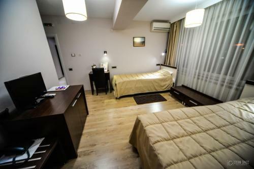 Hotel 018 In