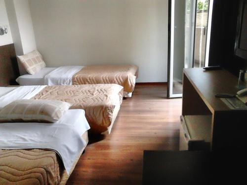 Hostal Guest Accommodation Konstantin 2008