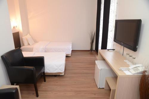 Hostal Guest Accommodation Konstantin 2008