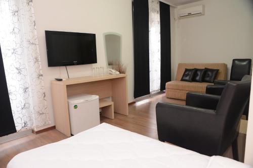Hostal Guest Accommodation Konstantin 2008