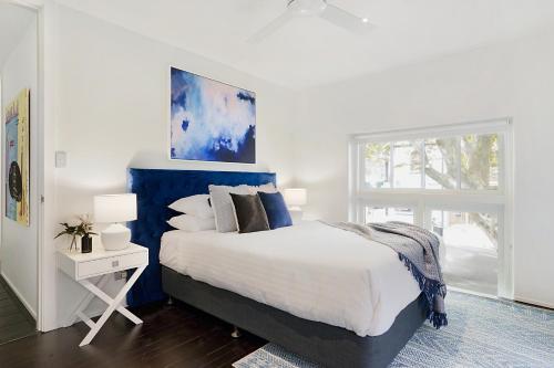 Large Converted Church Apartment In Top Location