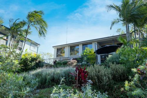 Secluded Beach Hideaway // Relax & Unwind