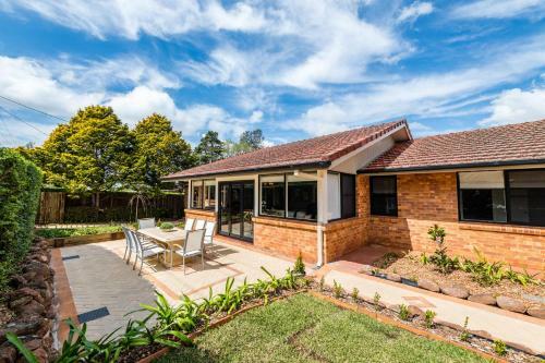 Hedge House - Luxury, Space, Style, Great Location