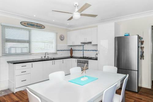 Lil Ulla Beach Flat - 2 76 Deering