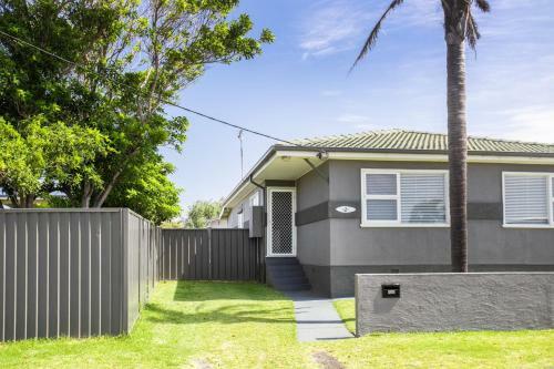 Lil Ulla Beach Flat - 2 76 Deering