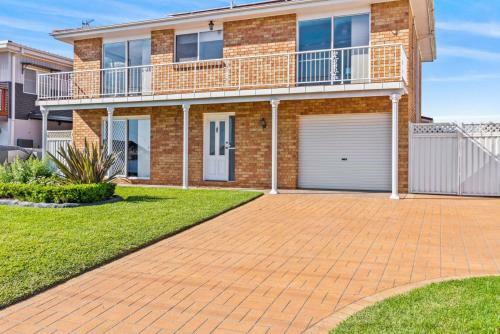 Hollywood Ave 50 Ulladulla