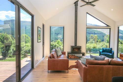 Tonga Park Retreat