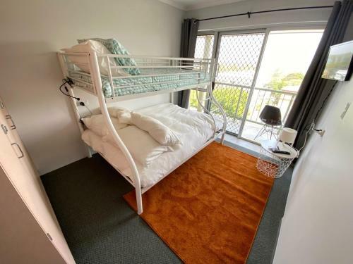 Hotel Yamba Views Accommodation