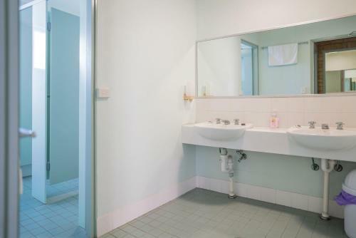 Hotel Yamba Views Accommodation