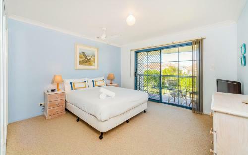 Beachside 1 - Ljhooker Yamba