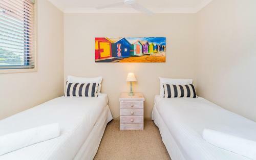 Beachside 1 - Ljhooker Yamba