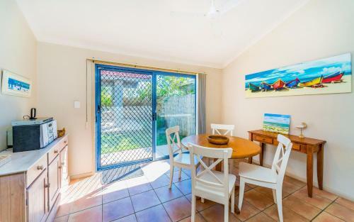 Beachside 1 - Ljhooker Yamba