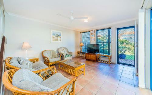 Beachside 1 - Ljhooker Yamba