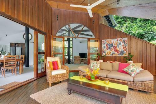 The Secret Treehouse