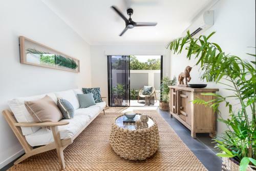 Windfall In Palm Cove