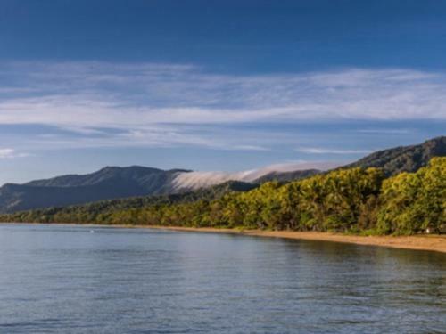 Larasati - Palm Cove