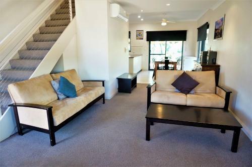 Ningaloo Breeze Villa 9 - 3 Bedroom Fully Self-contained Holiday Accommodation