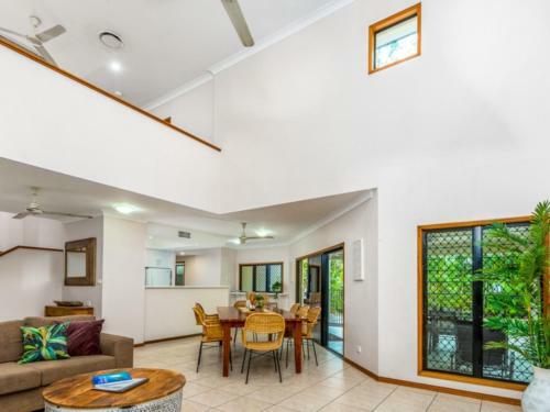 Brindabella - Palm Cove