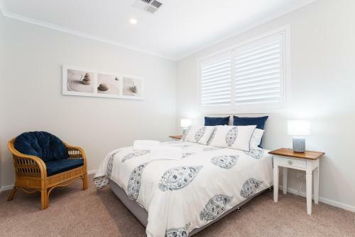 Wanda Waterfront Retreat - Beautiful Beach House