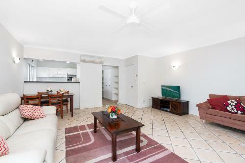Ribbons Beachfront Apartments Clifton Beach