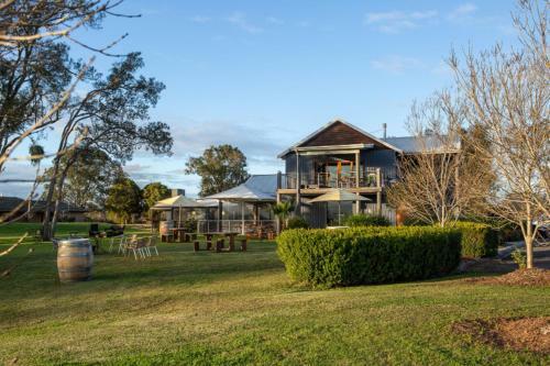 Idyllic Loft In The Heart Of Lovedale