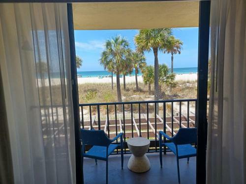 Hotel Sirata Beach Resort