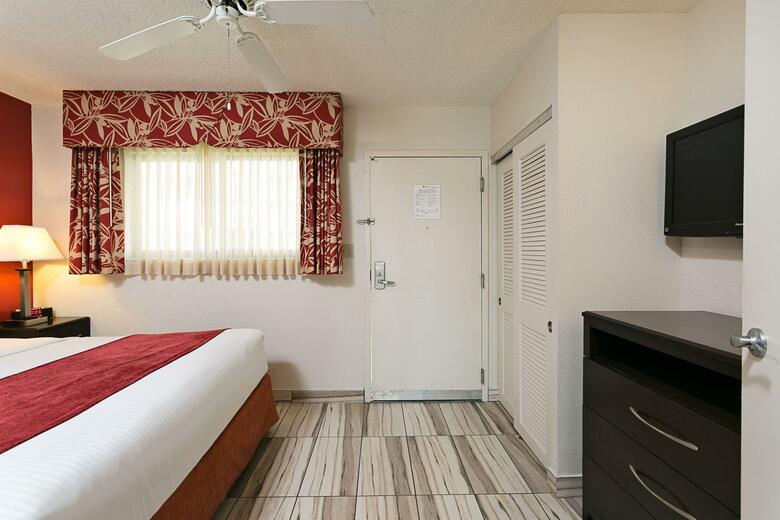 Hotel Sirata Beach Resort