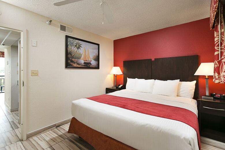 Hotel Sirata Beach Resort