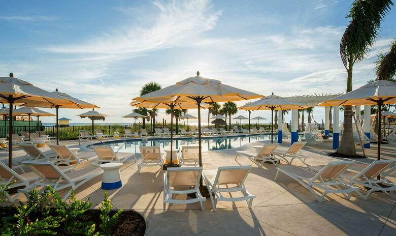 Hotel Sirata Beach Resort
