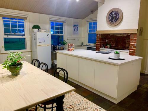 Byfrons Phillip Island Farmhouse