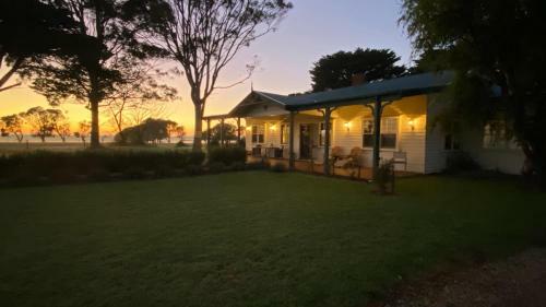 Byfrons Phillip Island Farmhouse