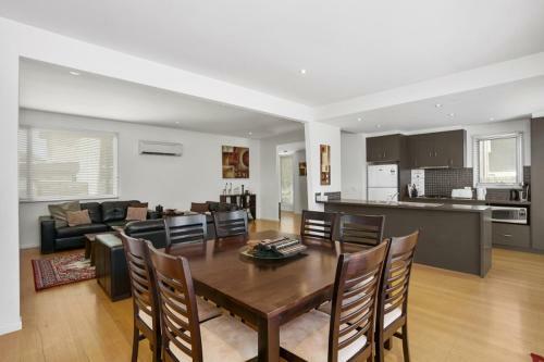 Anderson Townhouse 1-39