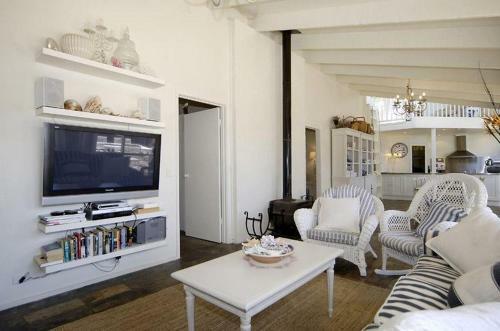 Barnett Place 6
