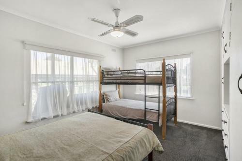 Coffey Court Cottage 2